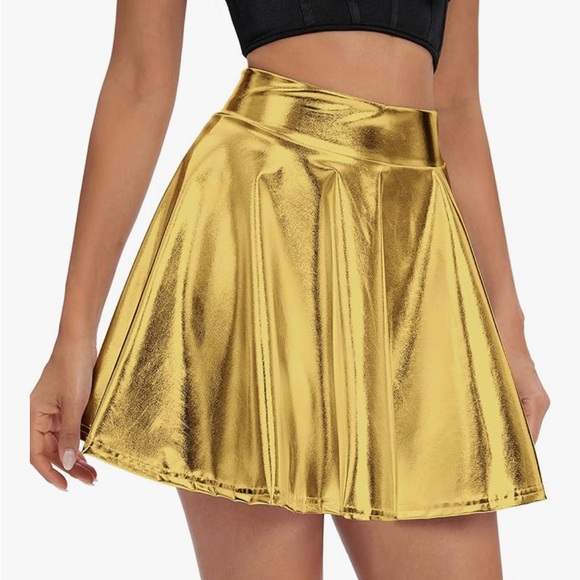 Women's Shiny gold Flared Mini Skater Skirt size large - Picture 1 of 6